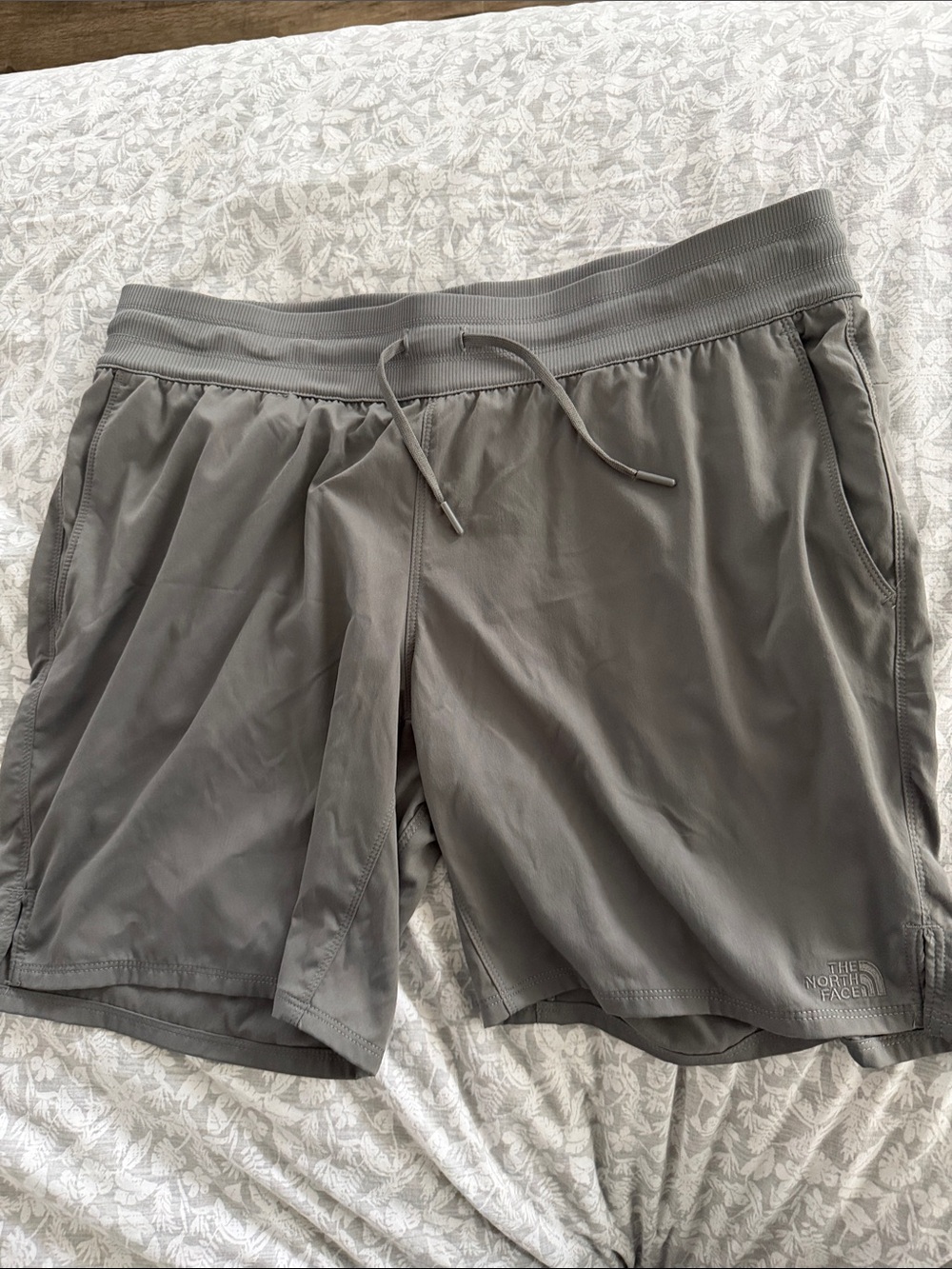 THE NORTH FACE APHRODITE MOTION BERMUDA SHORTS - XL/Long - Picture 8 of 12